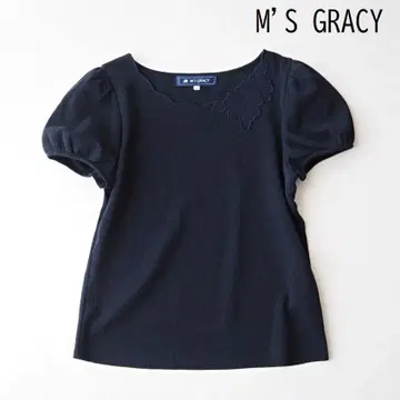 M'S GRACY 엠즈 그레이시 자수 썸머 니트 퍼프 슬리브 네이비
