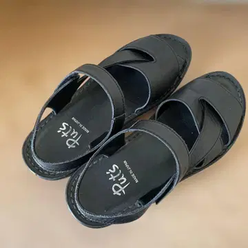 새상품급 가죽 샌들