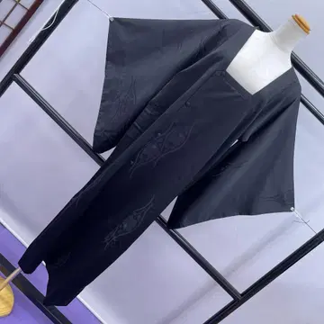 3249 비옷 일본 의류 코트 블랙 컬러 연꽃 패턴 기모노 일본 의류