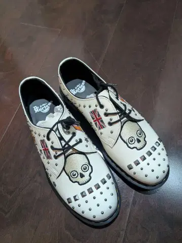 미사용 새상품 Dr.Martens 닥터마틴 로카빌리 한정품 UK7