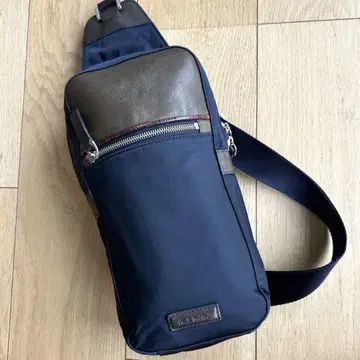 새상품급! Paul Smith 폴스미스 나일론 가죽 바디백