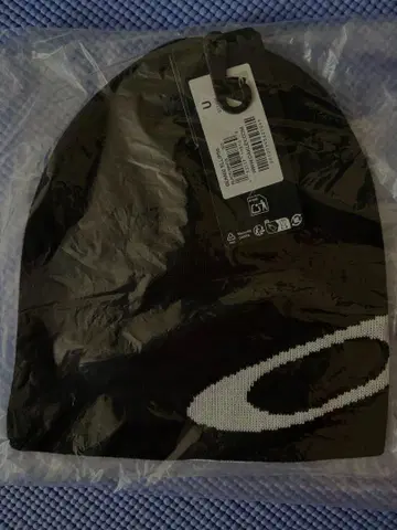 oakley 리버서블 비니 새상품