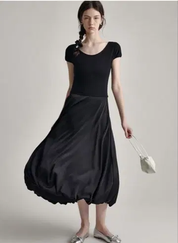 라운드넥 스위치 벌룬 원피스 Fano Studio 정가 15800엔
