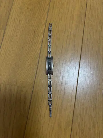 실버 스테인리스 스틸 시계