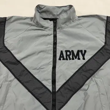 새상품급 90년대 US Army 트레이닝 자켓 IPFU 실물