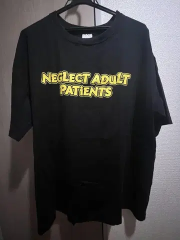 NEGLECT ADULT PATiENTS 로고 T셔츠 XL
