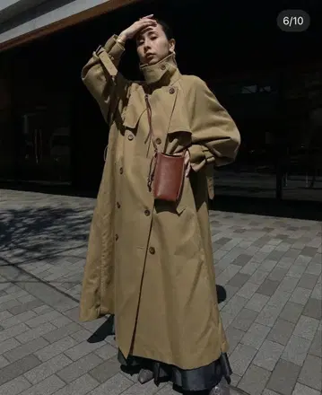 베이지 더블 브레스트 롱 코트