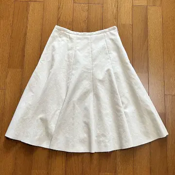 스트로베리 필드 플레어 스커트 인조 가죽 화이트, 아이보리