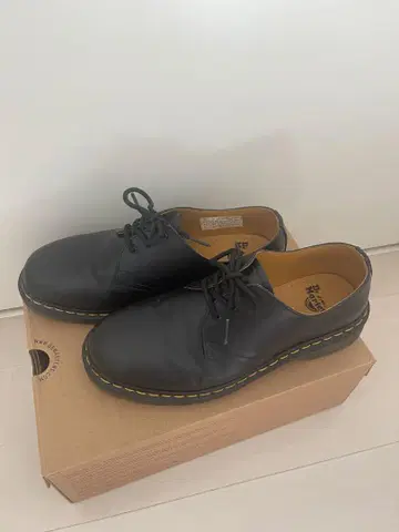 남성용 Dr. Martens