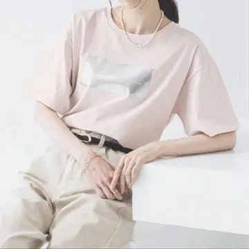 GLOBAL WORK 리치 클린 프린트 T반팔 페일 핑크 호일 스퀘어