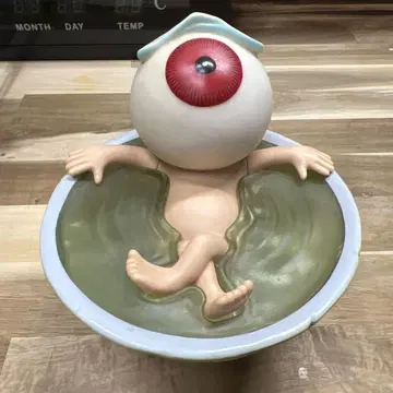 게게게의 키타로 파이롯트 에이스 눈알 아버지