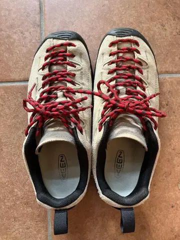 KEEN JASPER 재스퍼 베이지 26.5cm