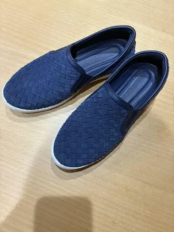 콜한 스니커즈