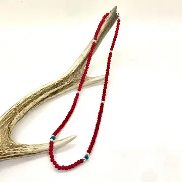 화이트 하츠 x 실버 비즈 목걸이 1