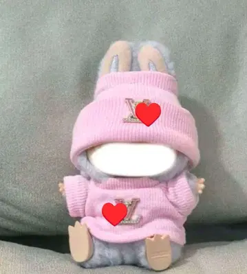 라부부 의상 핑크 LV 로고