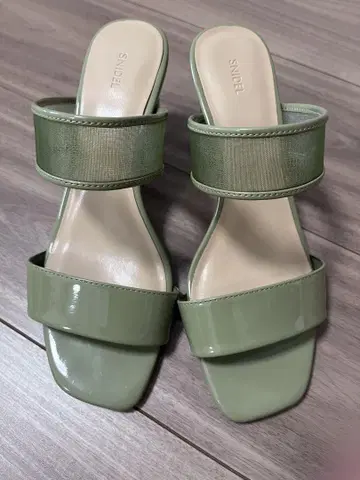 SNIDEL 스나이델 바리에 뮬 샌들 23.5cm