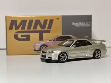 MINIGT 닛산 스카이라인 GT-R M Spec 우핸들