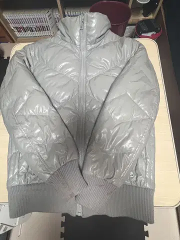 그레이 후드 다운 재킷