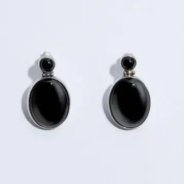 R.ARAGAN 라라간 ONIX EARRINGS 오닉스 귀걸이