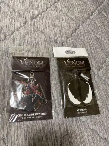 Venom 아크릴 슬라이드 키링과 트윈 키링 2점