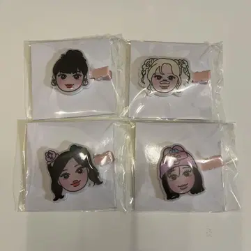 aespa x 빤쮸토끼 헤어 클립 4세트 aespa 랜덤 토이