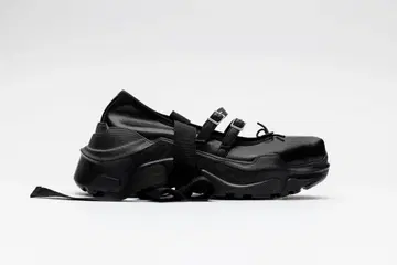 AKIKOAOKI Giselle-faux leather BK x BK
