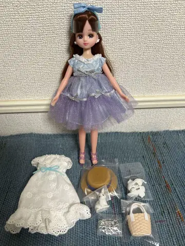 리카짱 니지큥 컬 드레스 옷 갈아입기 포함 미사용 새상품에 가까움