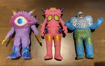 돈키호테 한정 울트라맨 괴수 소프트 비닐 카이쥬컬러스 KAIJYU