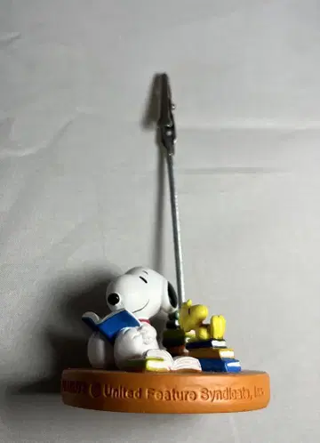 스누피 snoopy 메모 스탠드 우드스탁 독서