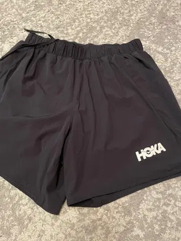 HOKA 숏팬츠 size S