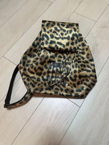 JeanPaulGaultier 장 폴 고티에 레오파드 무늬 백팩