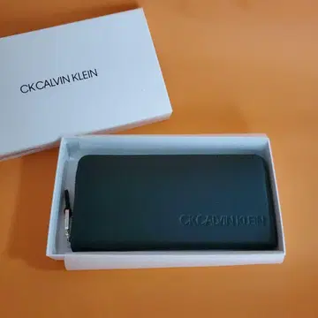 Calvin Klein 캘빈클라인 라운드 지퍼 장지갑 그린