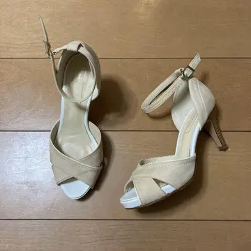 [ 여름 아이템 세일 ] 새상품급 오데뜨 앤 오딜 샌들