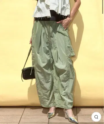 Side Zipper Parachute PantsMAISONSPECIAL