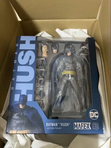 미개봉 새상품 마펙스 No.105 MAFEX BATMAN 'HUSH'