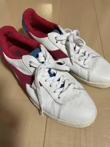 DIADORA 가죽 코듀로이 스웨이드 레어 가죽 스니커즈 화이트