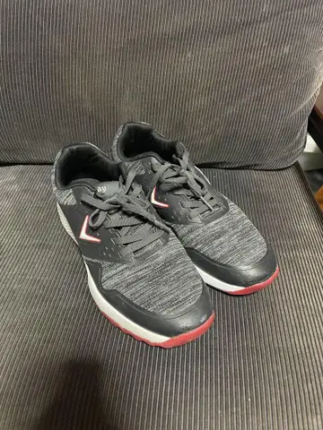 블랙/그레이 스트라이프 골프화 캘러웨이