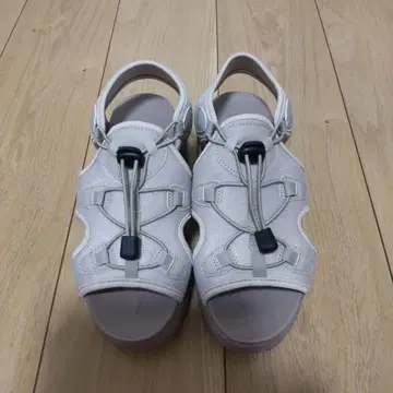 생활협동조합 에어솔 메쉬 통굽 샌들