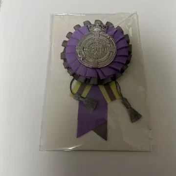 우타프리 ASSMU 모티브 브로치 미카제 아이