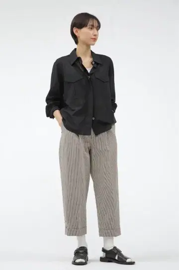 마가렛호웰 2025년 봄/여름 깅엄 체크 팬츠