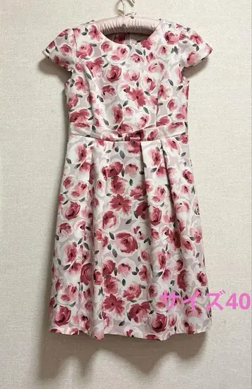 새상품급 Rose Tiara 로즈 티아라 꽃무늬 원피스 40 사이즈