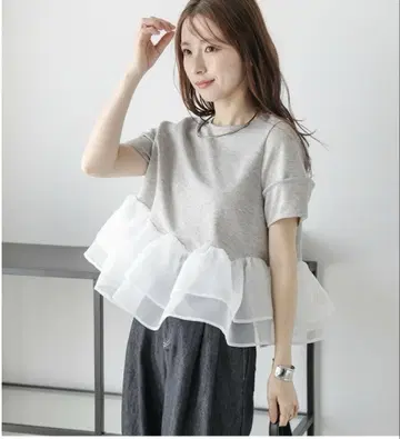 라지엠 시어 프릴 티어드 페플럼 도킹 상의