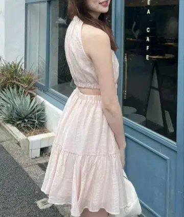 rienda 홀터넥 개더 미니 플레어 원피스 핑크 M 여신 원피스