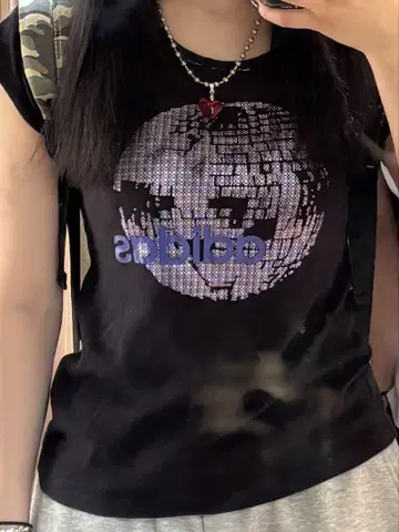 레어 adidas T셔츠