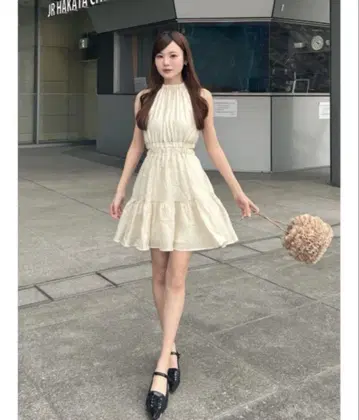 rienda 홀터넥 개더 미니 플레어 원피스 아이보리 M 여신 원피스