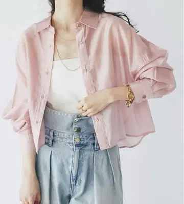 La boutique BonBon/시어 크롭 셔츠