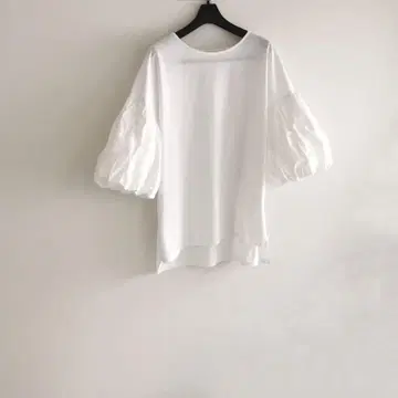 GALLARDAGALANTE 개럴다갤런트 타프타 슬리브 티셔츠