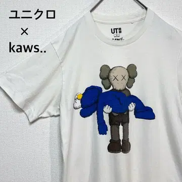 [인기 콜라보] 유니클로 KAWS UT 콜라보 티셔츠 S 사이즈 한정판