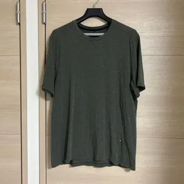 On ACTIVE-T 반팔 티셔츠 남성용 L
