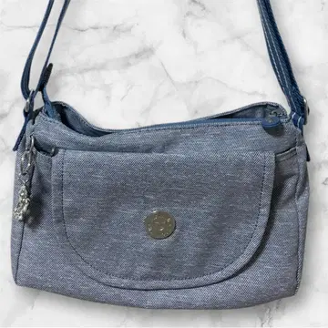 Kipling 컬리 숄더백 데님 스틸 블루